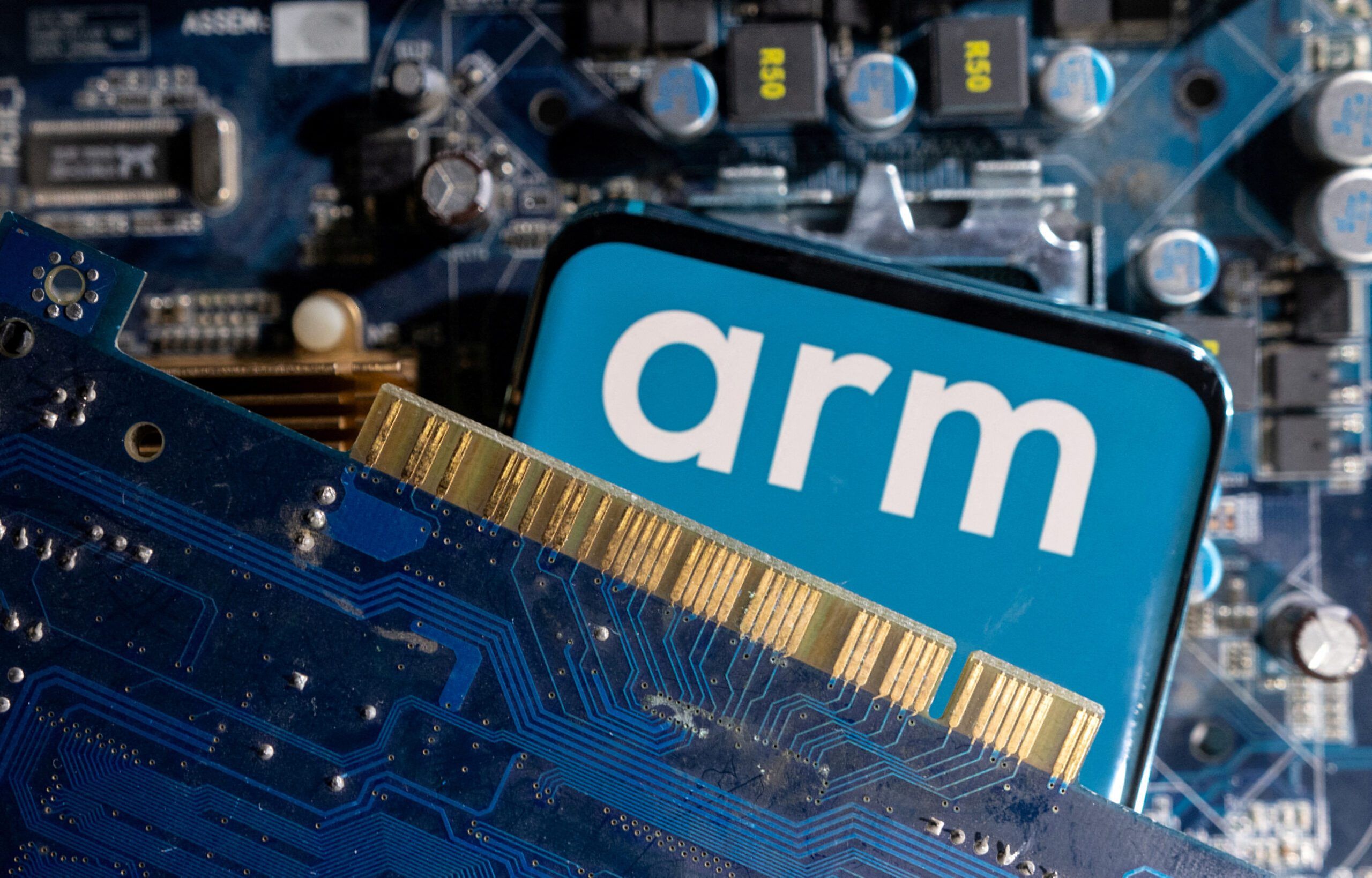 Arm recently sought to acquire Alphawave for AI chip tech, sources say